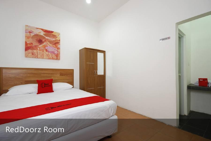 Reddoorz Plus Near Plaza Indonesia Jakarta Exterior foto