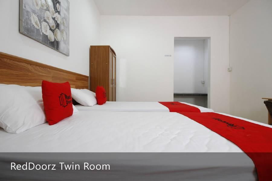 Reddoorz Plus Near Plaza Indonesia Jakarta Exterior foto