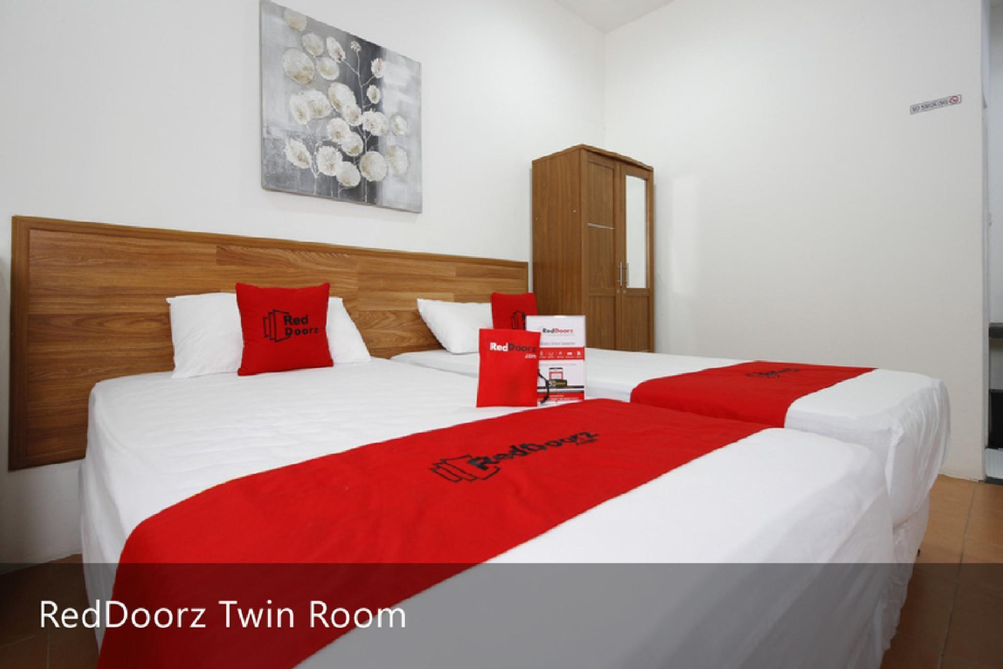 Reddoorz Plus Near Plaza Indonesia Jakarta Exterior foto