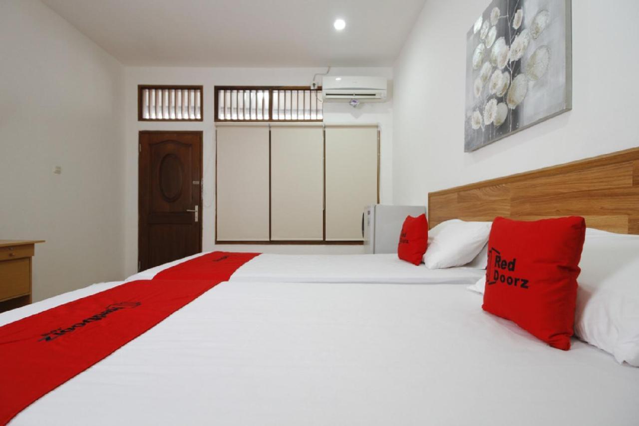 Reddoorz Plus Near Plaza Indonesia Jakarta Exterior foto